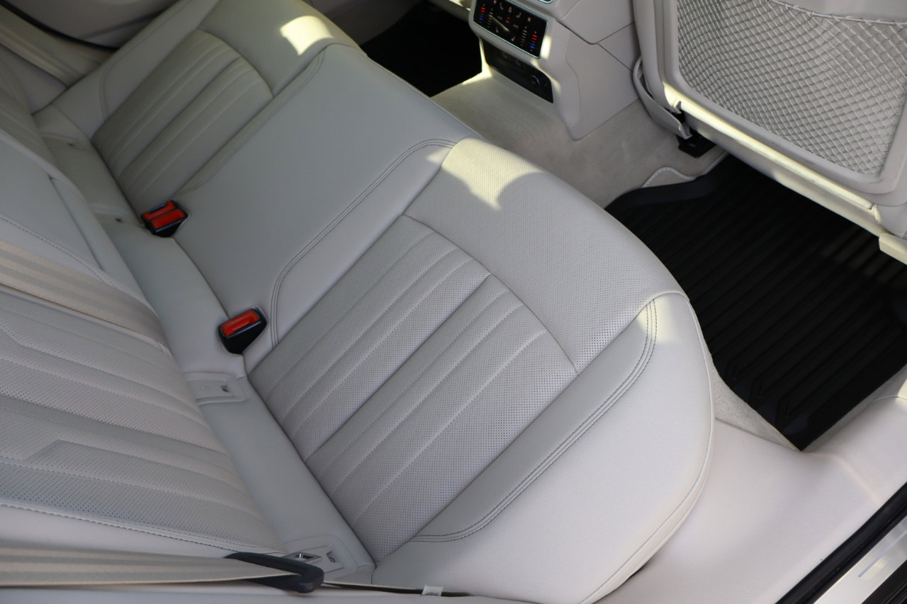 Used 2024 Audi A6 3.0T Prestige image 11