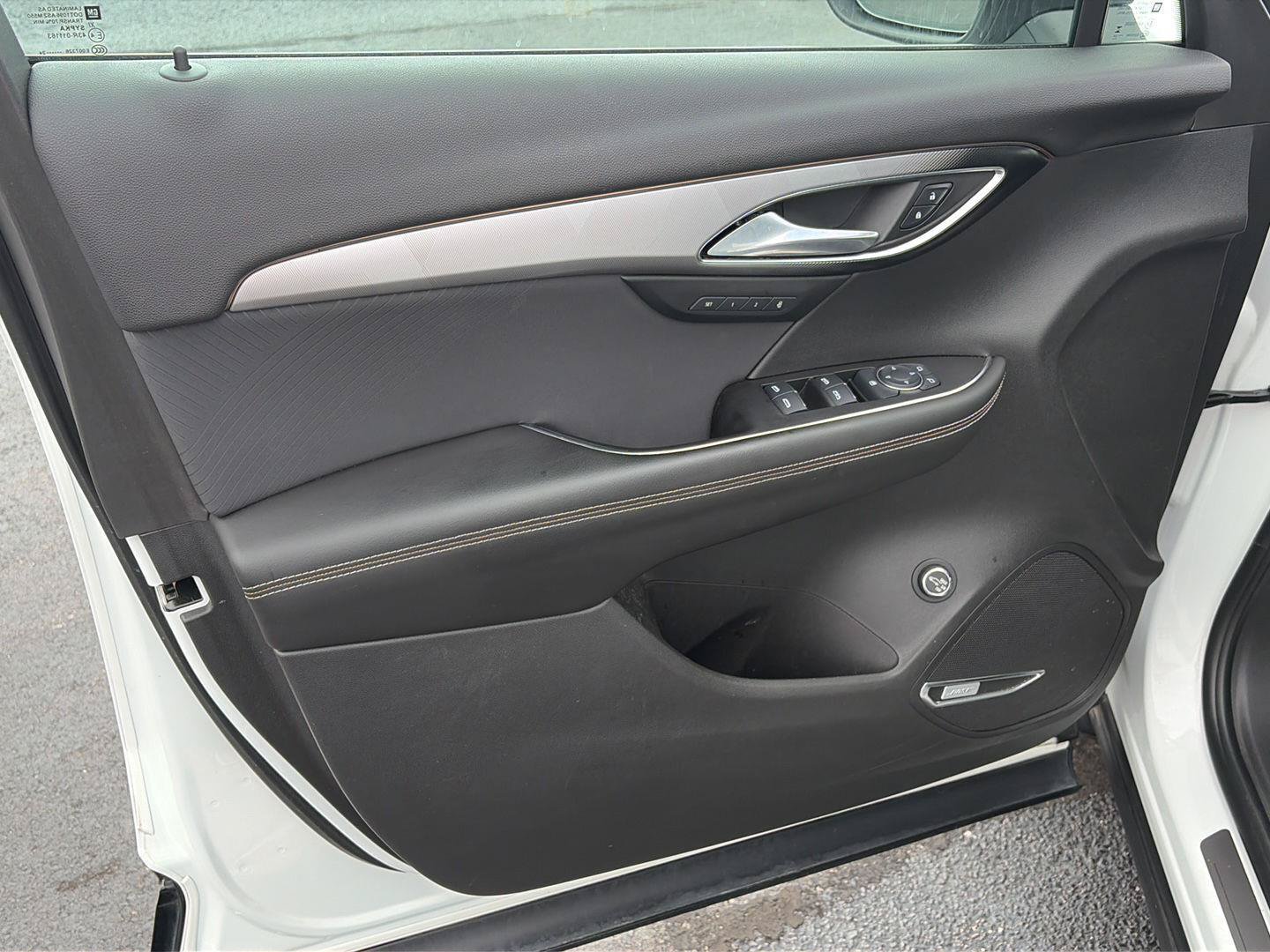 Used 2024 Buick Envision Sport Touring AWD/4WD image 9