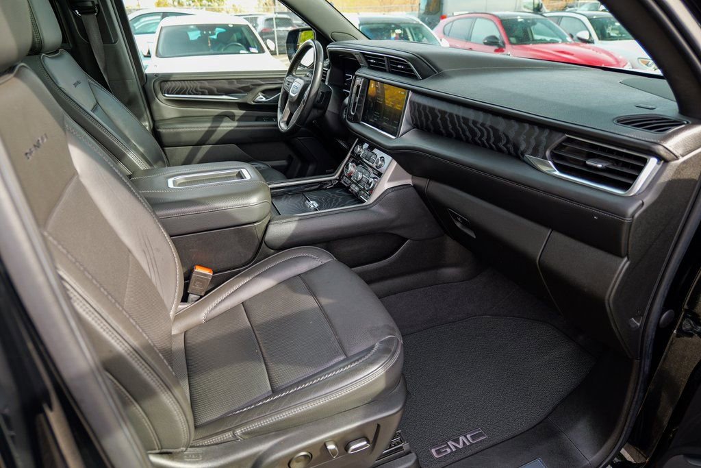 Used 2022 GMC Yukon XL Denali image 37