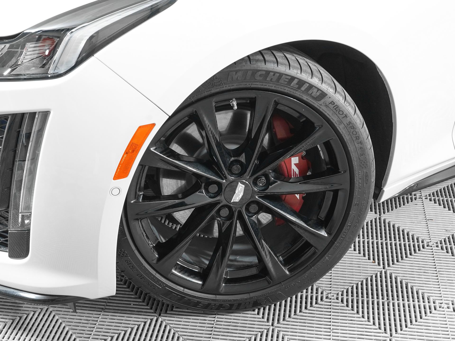 Used 2023 Cadillac CT5 V w/ Platinum Package image 29