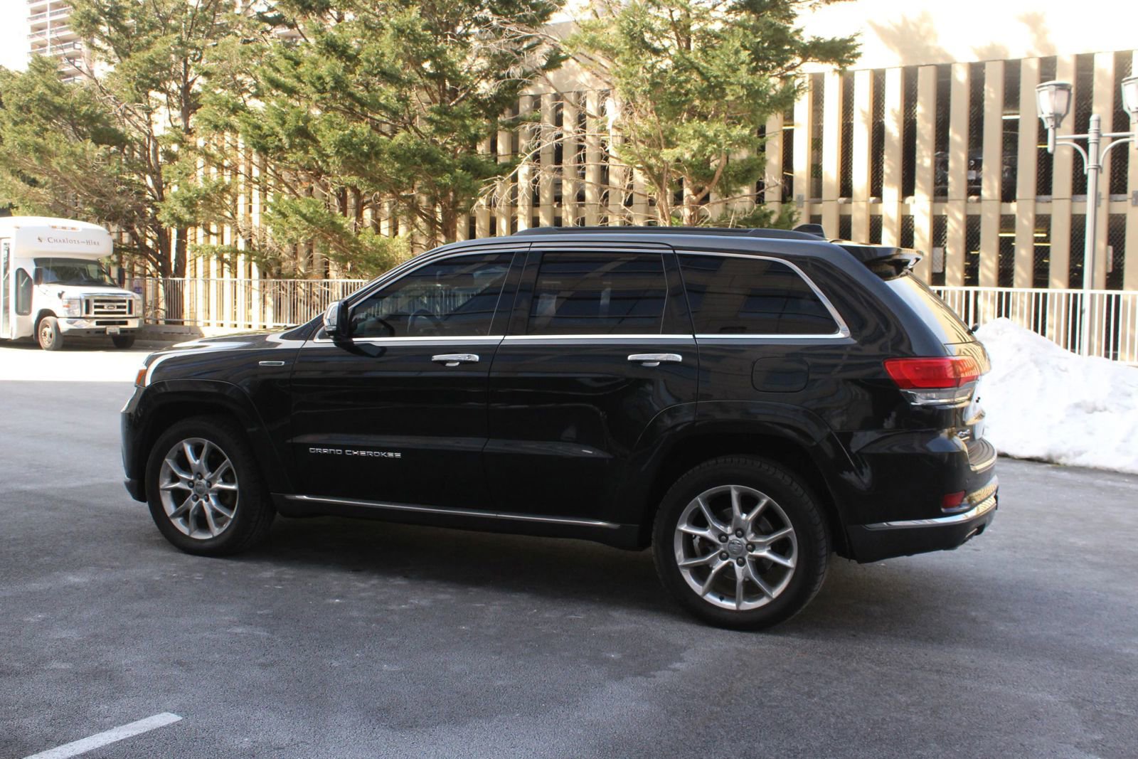 Used 2014 Jeep Grand Cherokee Summit image 8