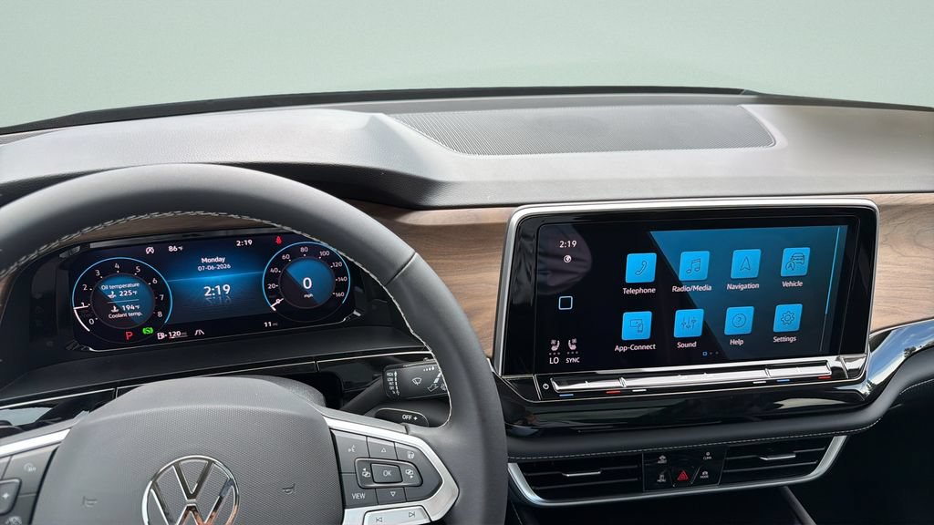 New 2026 Volkswagen Atlas SE FWD image 19