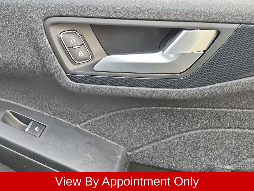 Used 2025 Ford Escape ST-Line FWD image 33