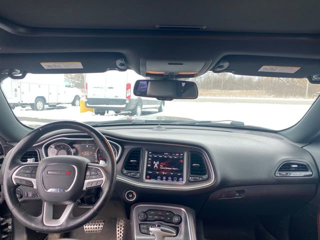 Used 2017 Dodge Challenger R/T Scat Pack w/ Leather Interior Group image 19