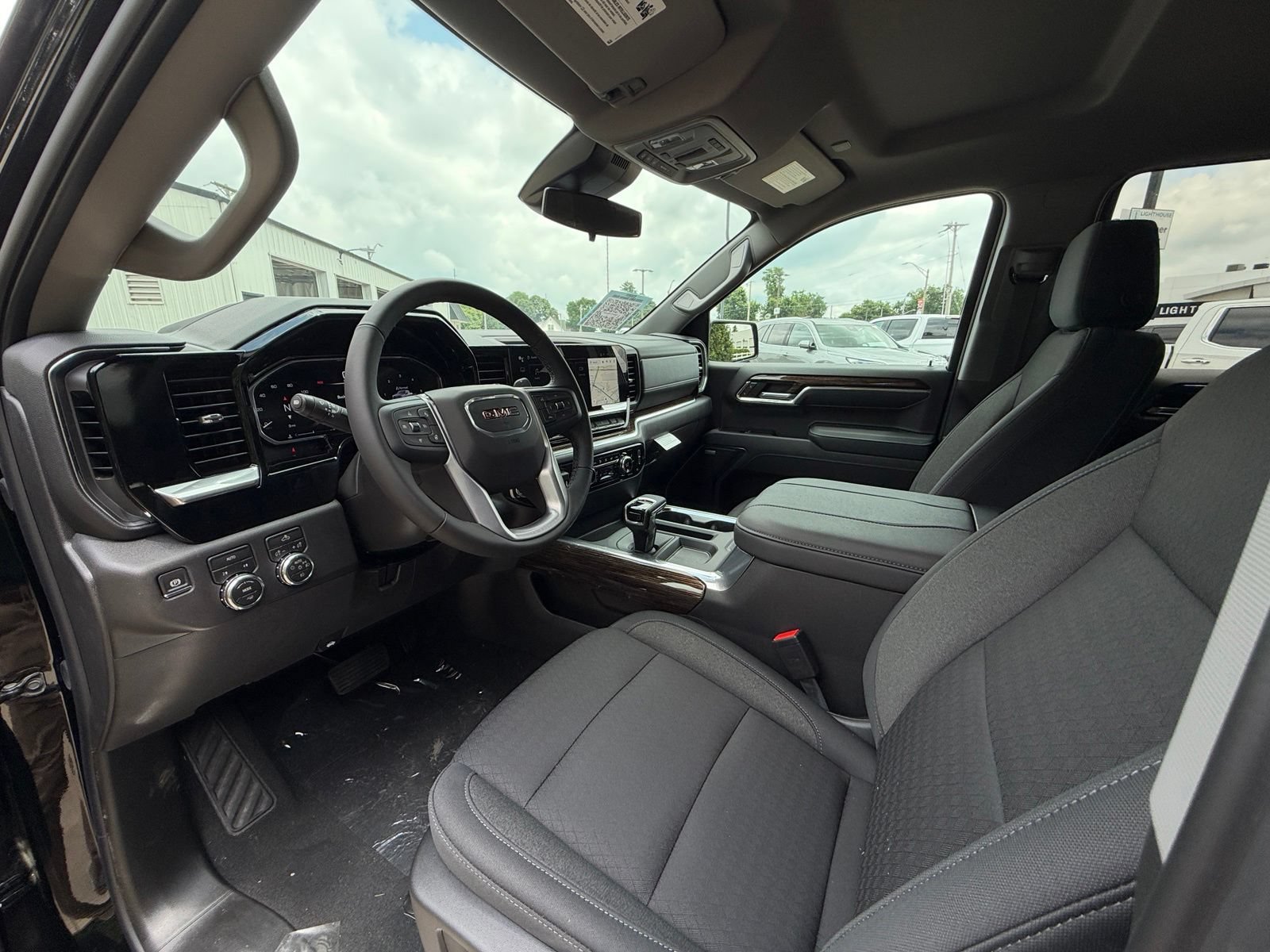 New 2026 GMC Sierra 1500 Elevation w/ Preferred Package AWD/4WD image 11