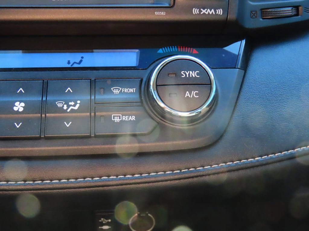 Used 2018 Toyota RAV4 XLE image 28