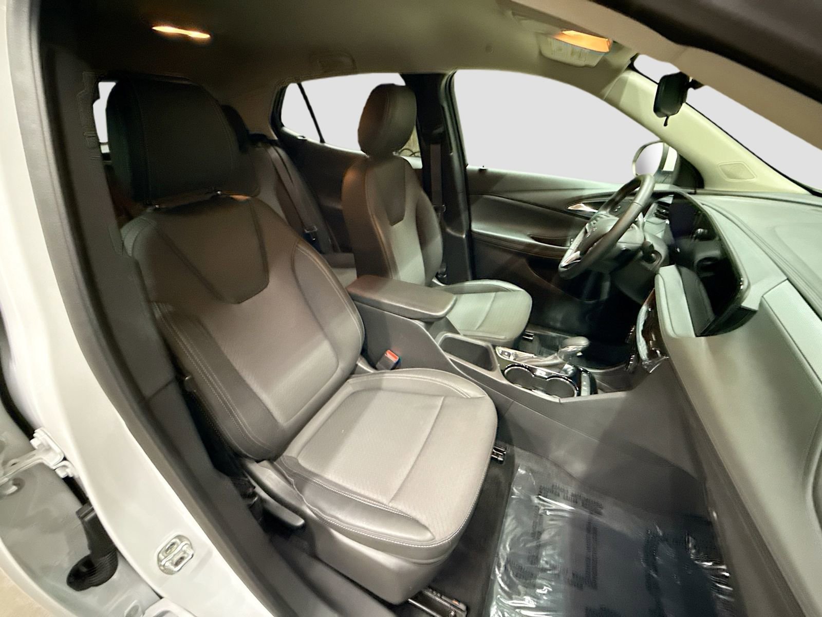 Used 2025 Buick Encore GX Preferred FWD image 28