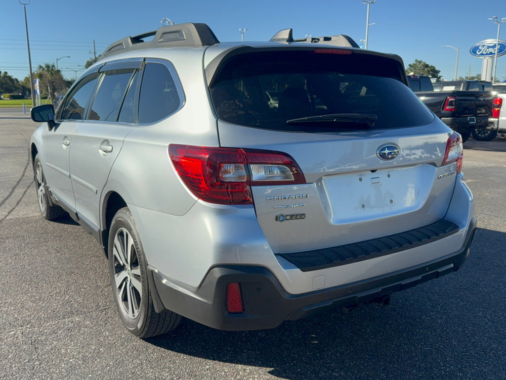 Used 2018 Subaru Outback 2.5i Limited image 39