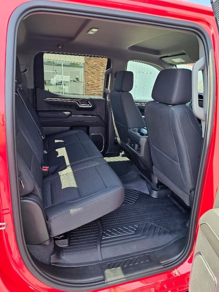 Used 2022 Chevrolet Silverado 1500 LT AWD/4WD image 18