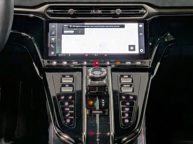Used 2025 Aston Martin V8 Vantage Coupe RWD image 10