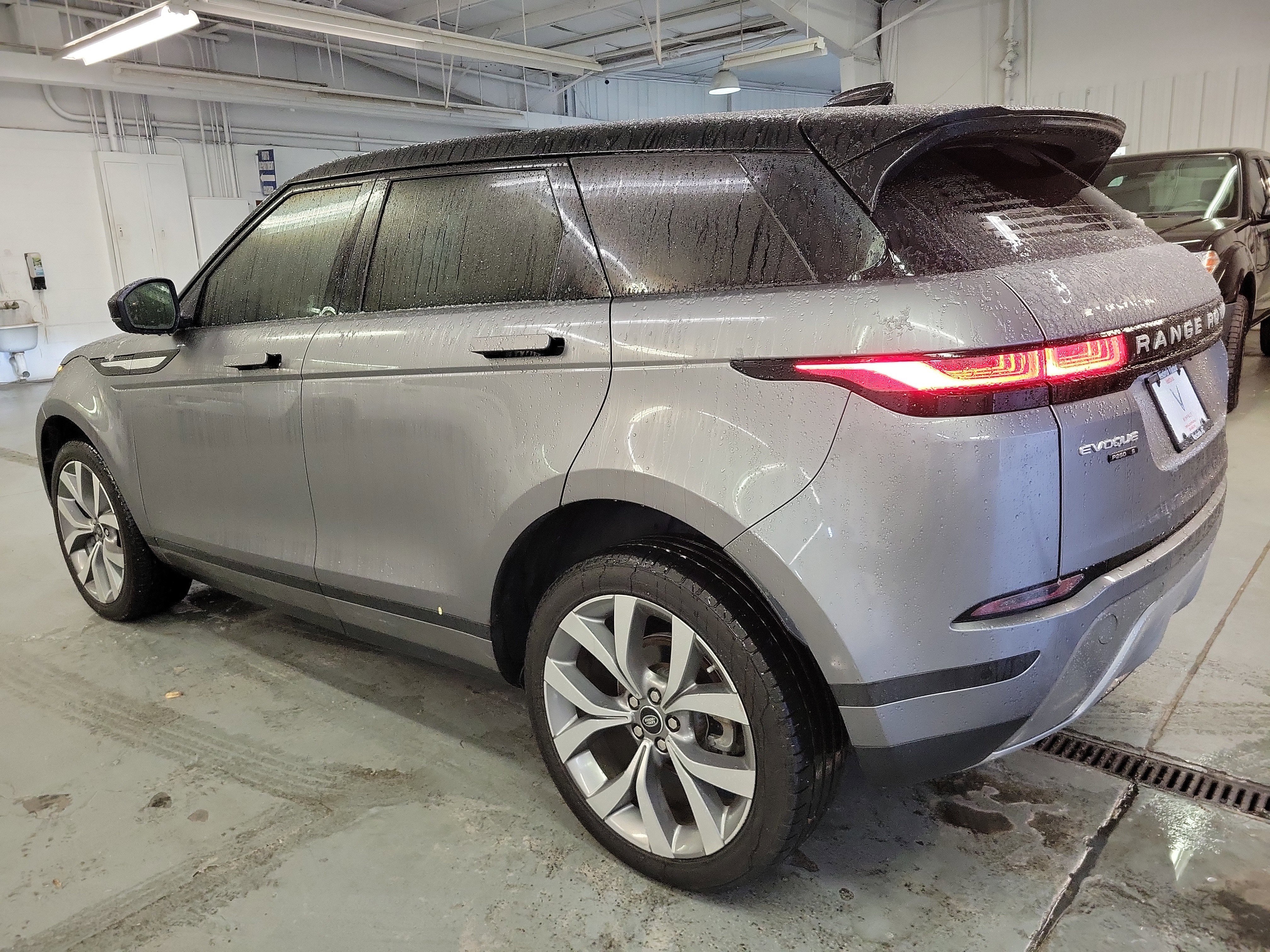 Used 2020 Land Rover Range Rover Evoque S image 7