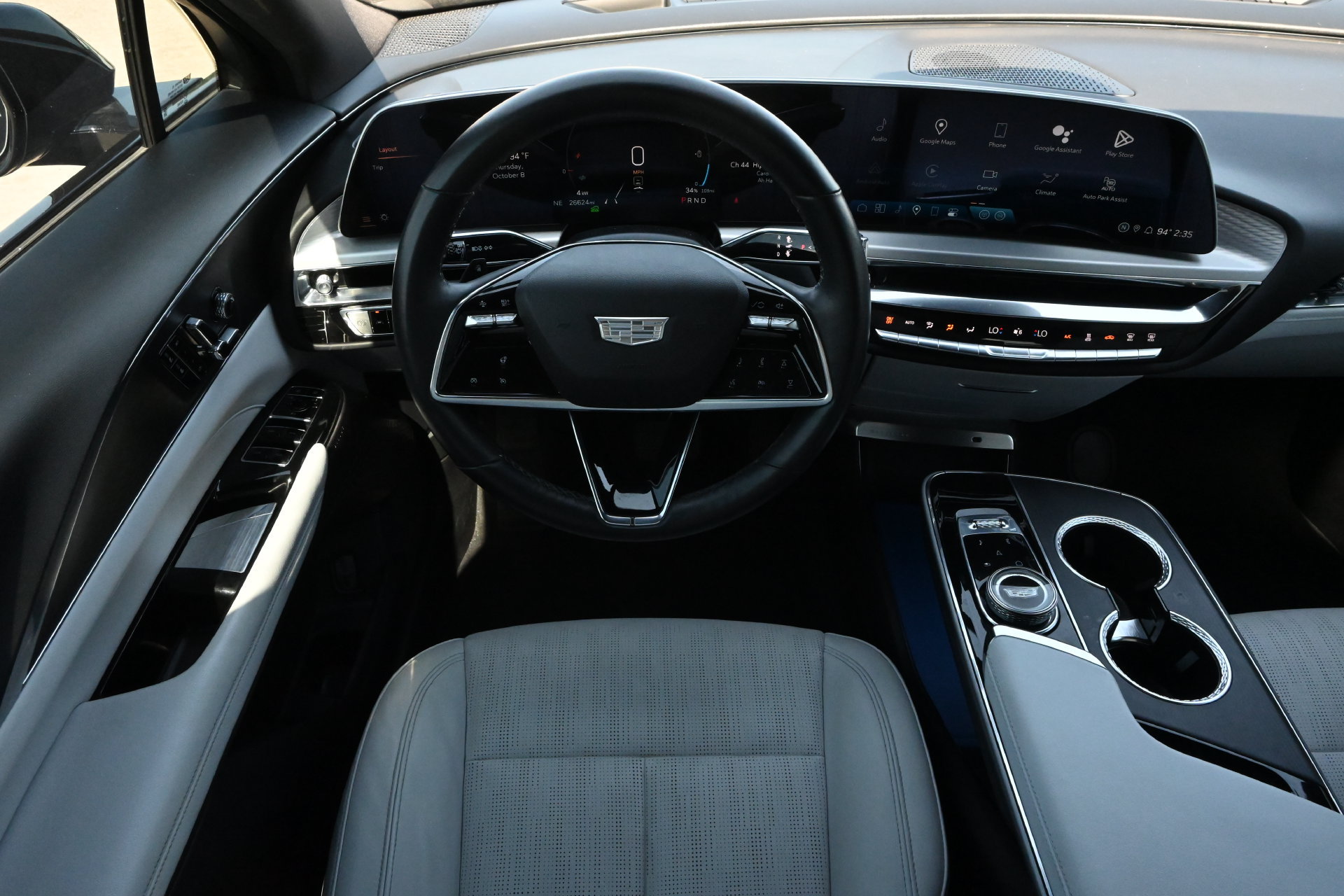 Certified 2024 Cadillac Lyriq Luxury AWD/4WD image 9