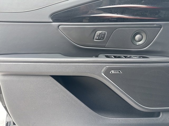 Used 2024 Lincoln Nautilus Premier w/ Equipment Group 102A image 14