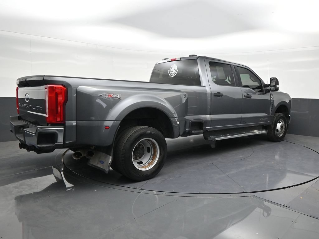 Used 2023 Ford F350 XLT w/ Camper Package AWD/4WD image 5
