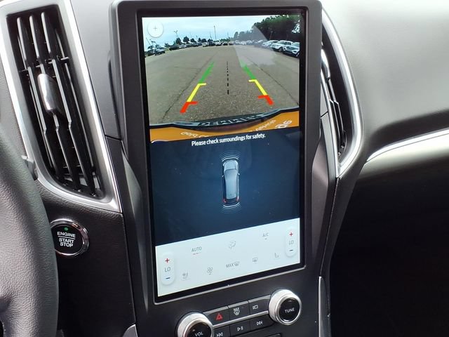 Certified 2024 Ford Edge Titanium AWD/4WD image 25