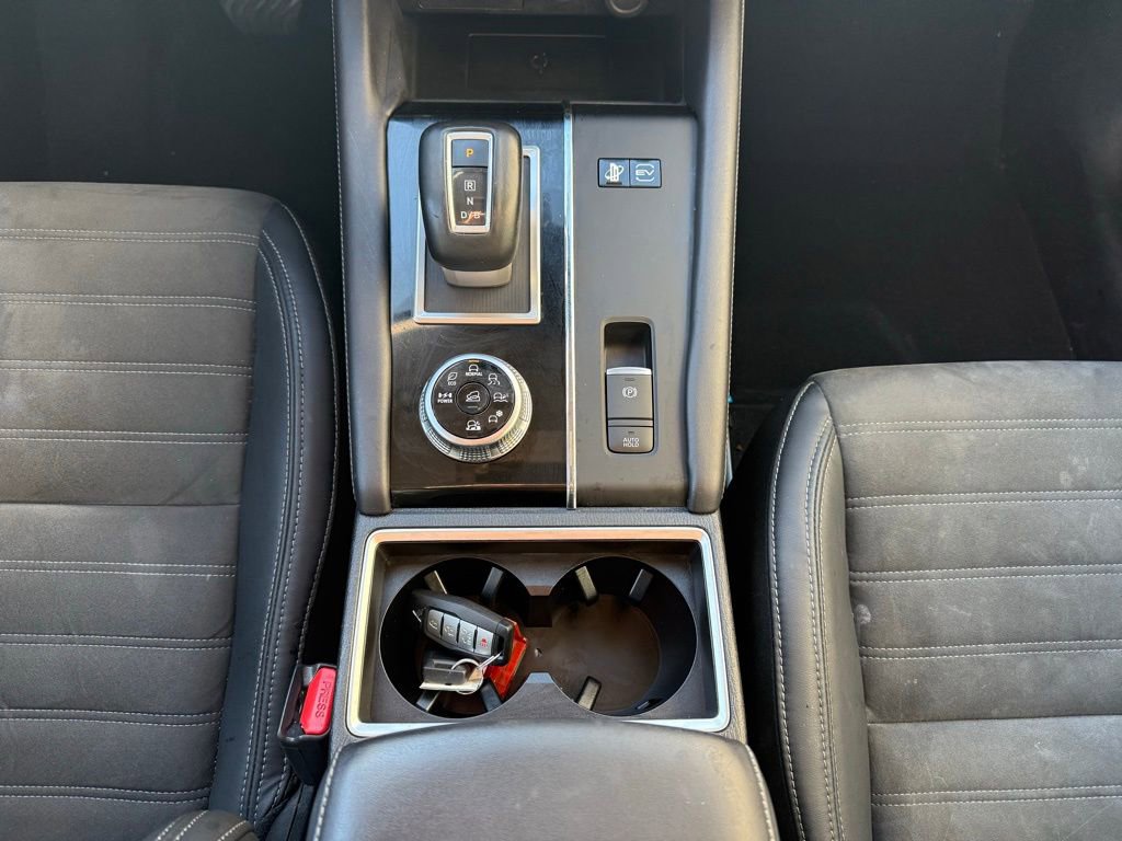 Used 2023 Mitsubishi Outlander SE image 16