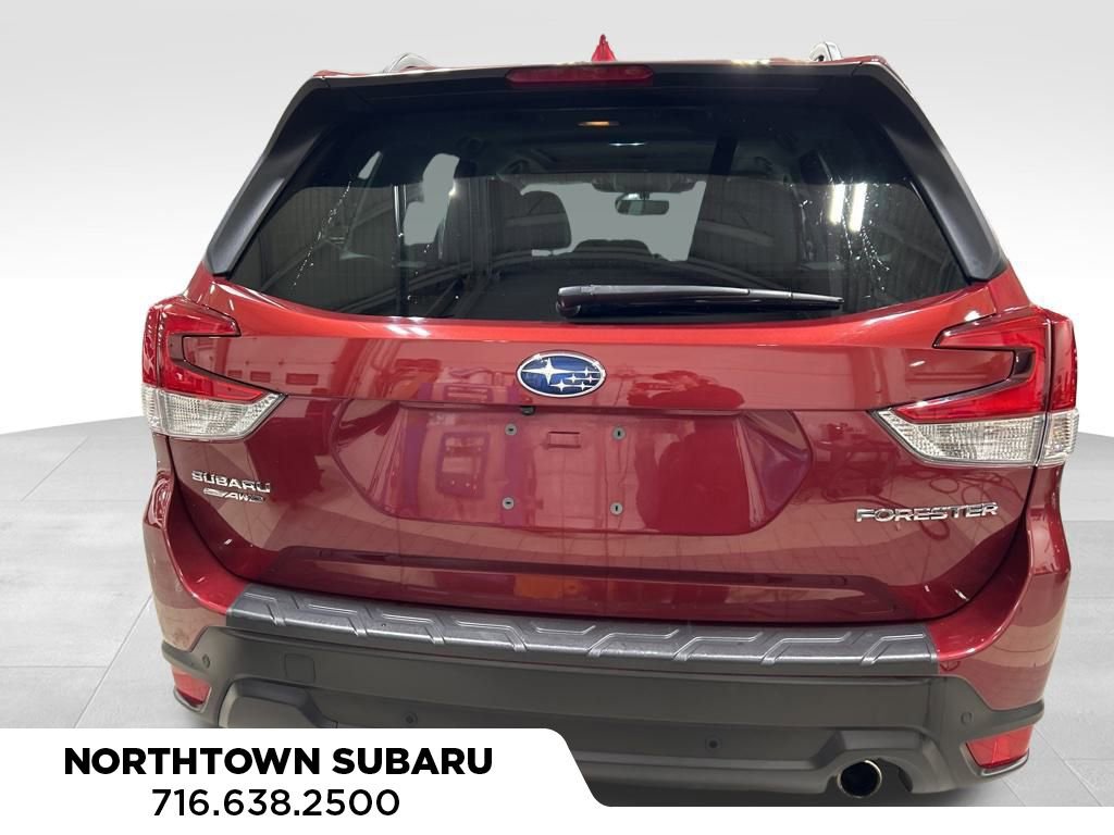 Used 2023 Subaru Forester Limited image 10