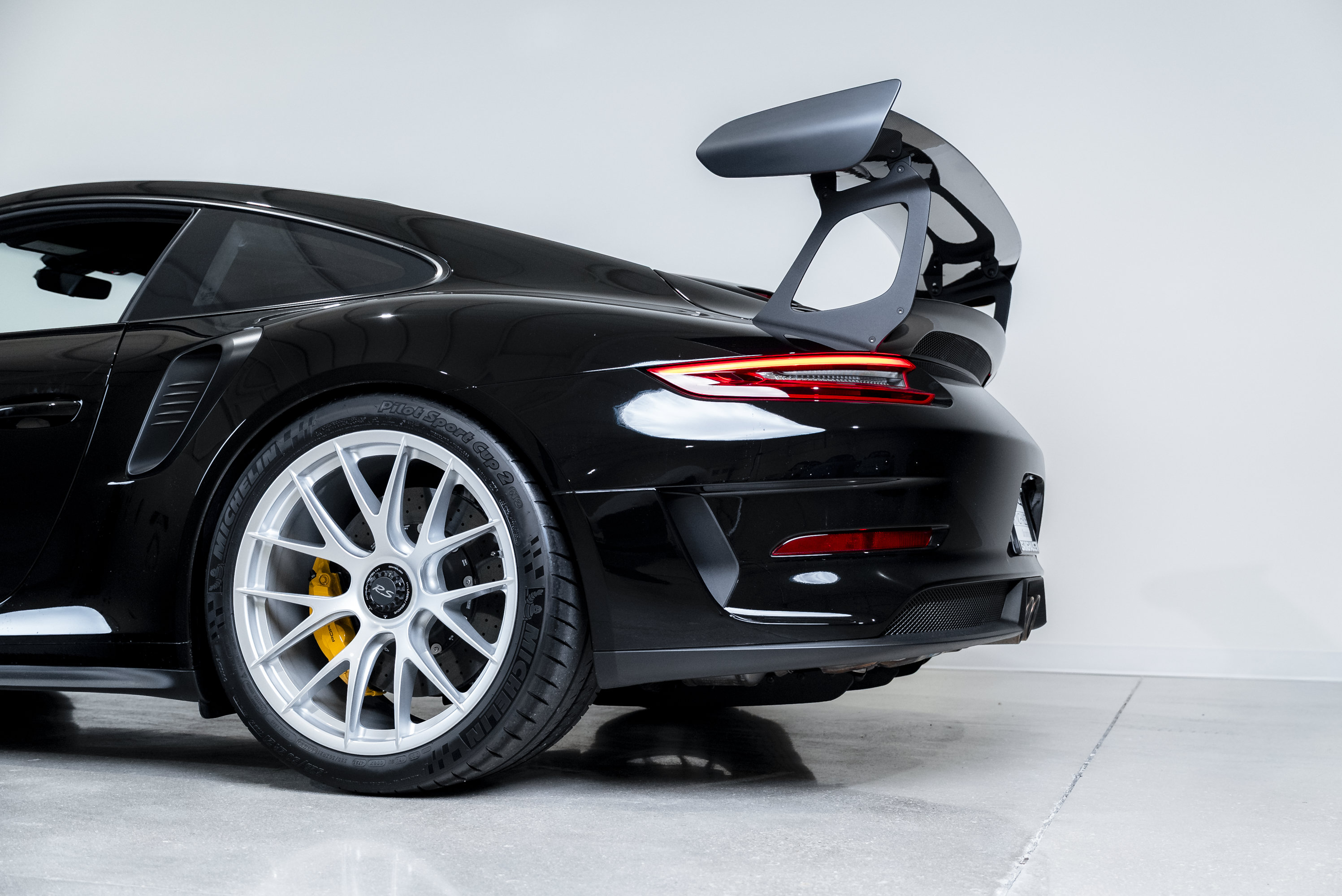 Certified 2019 Porsche 911 GT3 RS RWD image 14