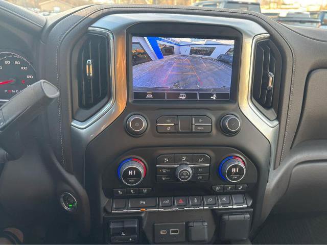 Used 2022 Chevrolet Silverado 1500 LTZ w/ LTZ Convenience Package II AWD/4WD image 32