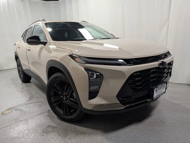 New 2026 Chevrolet Trax ACTIV FWD image 2