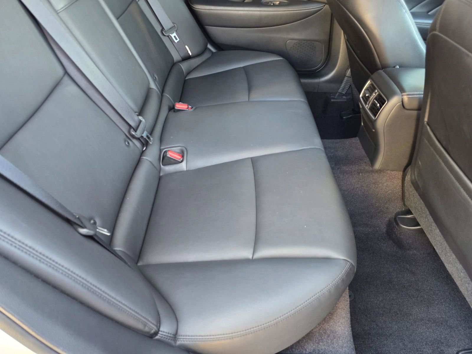 Used 2018 INFINITI Q50 Luxe w/ Cargo Package (L95) RWD image 14