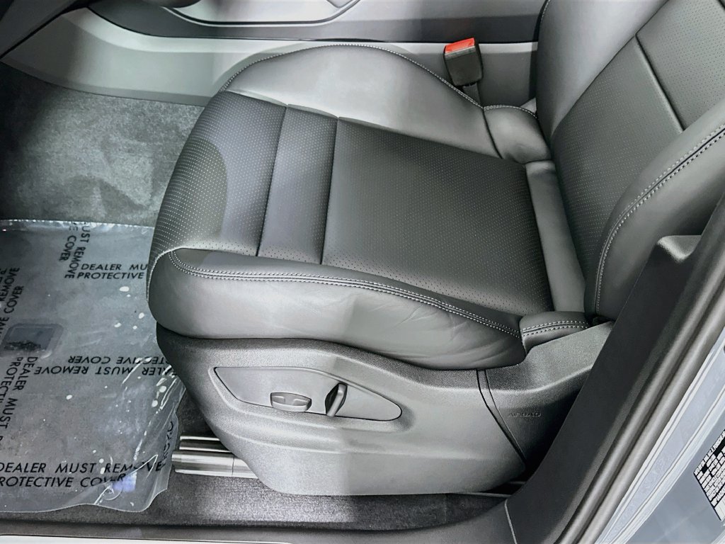 New 2026 Porsche Cayenne AWD/4WD image 22