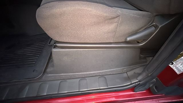 Used 2018 Nissan Frontier S image 25