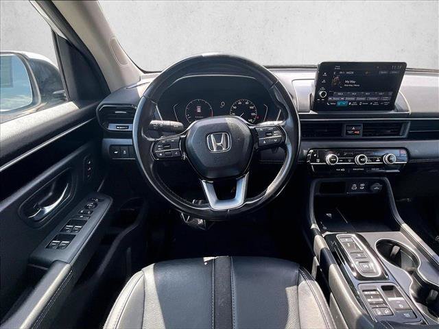 Used 2025 Honda Pilot EX-L image 7