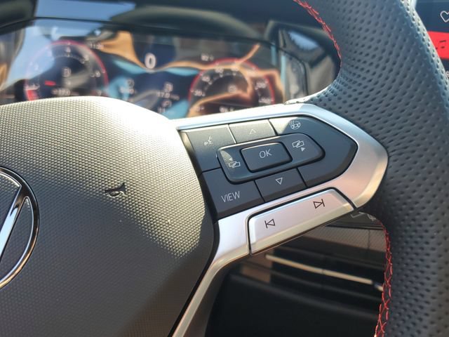 New 2026 Volkswagen GTI SE FWD image 21