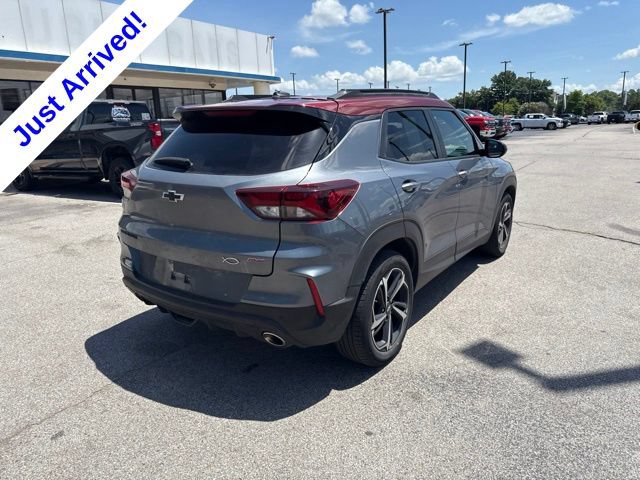 Used 2022 Chevrolet TrailBlazer RS w/ Sun and Liftgate Package FWD image 3