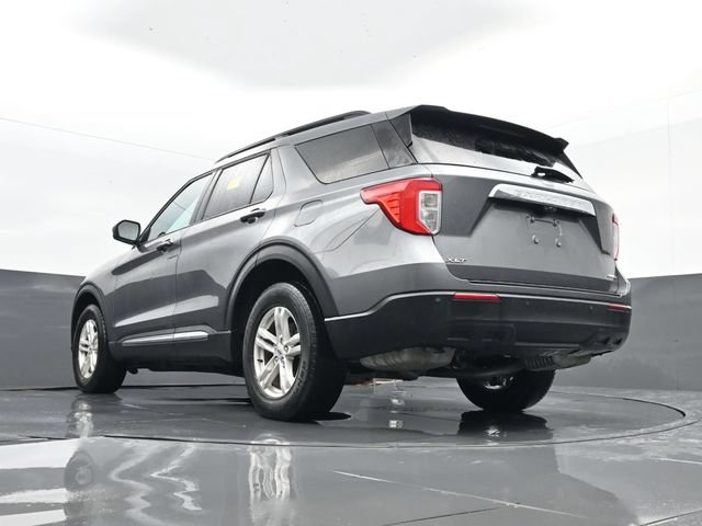 Used 2023 Ford Explorer XLT AWD/4WD image 25