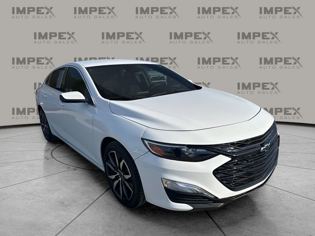 Used 2024 Chevrolet Malibu RS w/ LPO, Floor Liner Package FWD image 7