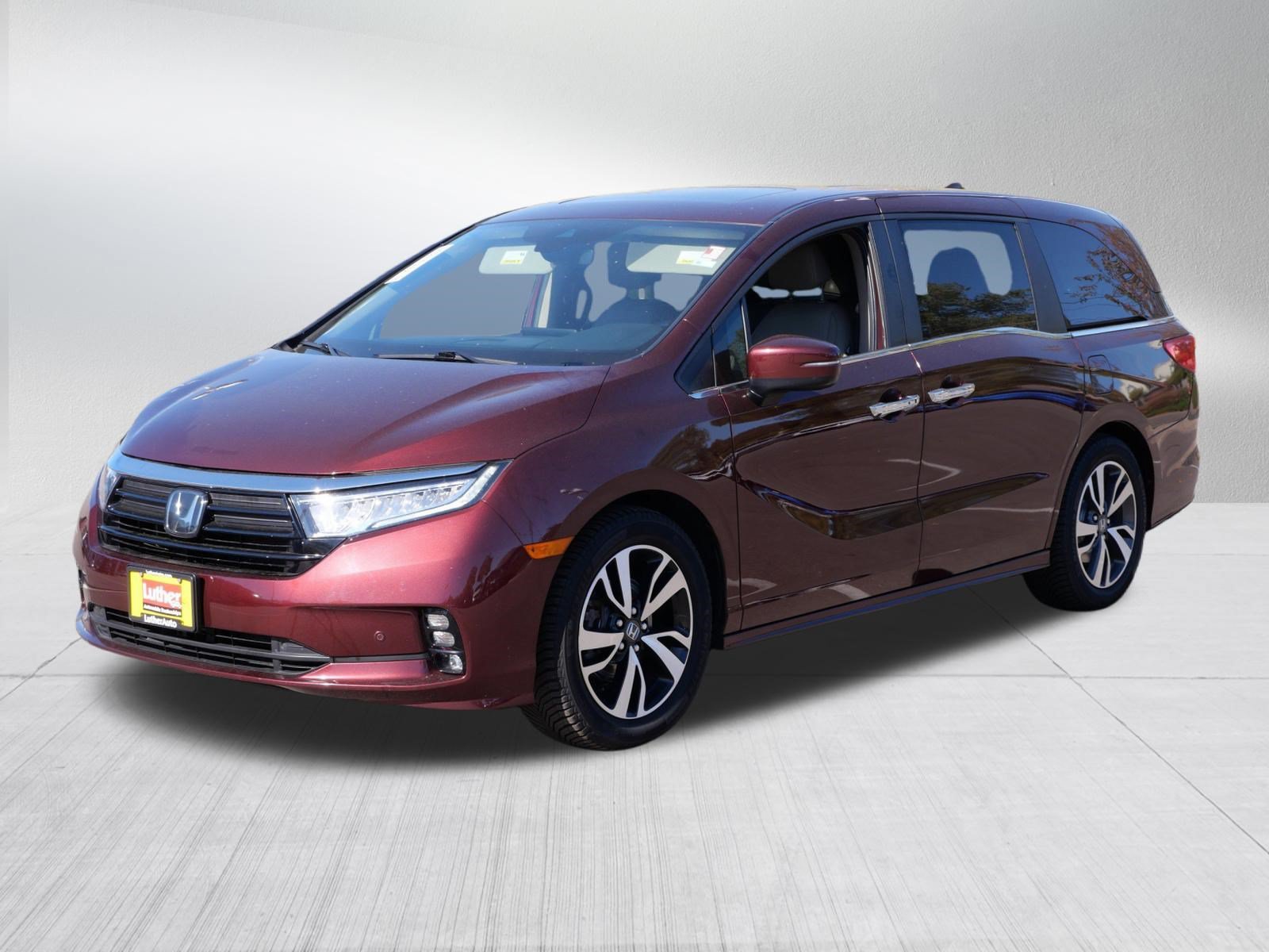 Certified 2021 Honda Odyssey Touring image 3