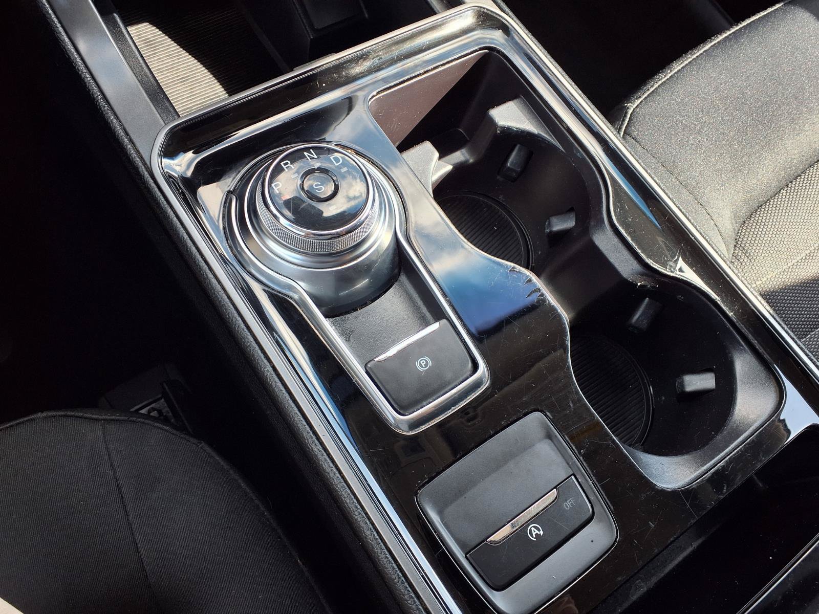 Used 2019 Ford Edge SE w/ SE Fleet Driver's Package FWD image 12