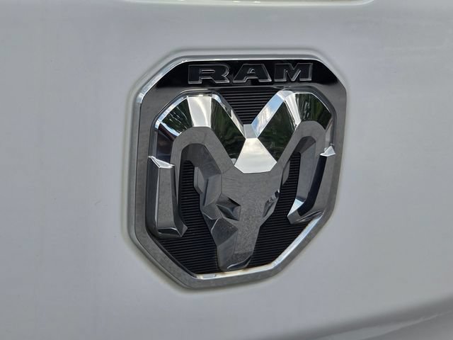 Used 2023 RAM 1500 Limited w/ Body Color Bumper Group AWD/4WD image 32
