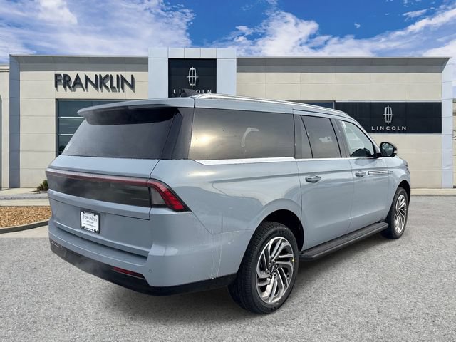 New 2026 Lincoln Navigator L Premier AWD/4WD image 7
