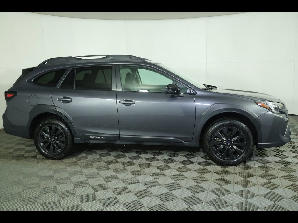 Used 2024 Subaru Outback Onyx Edition image 2