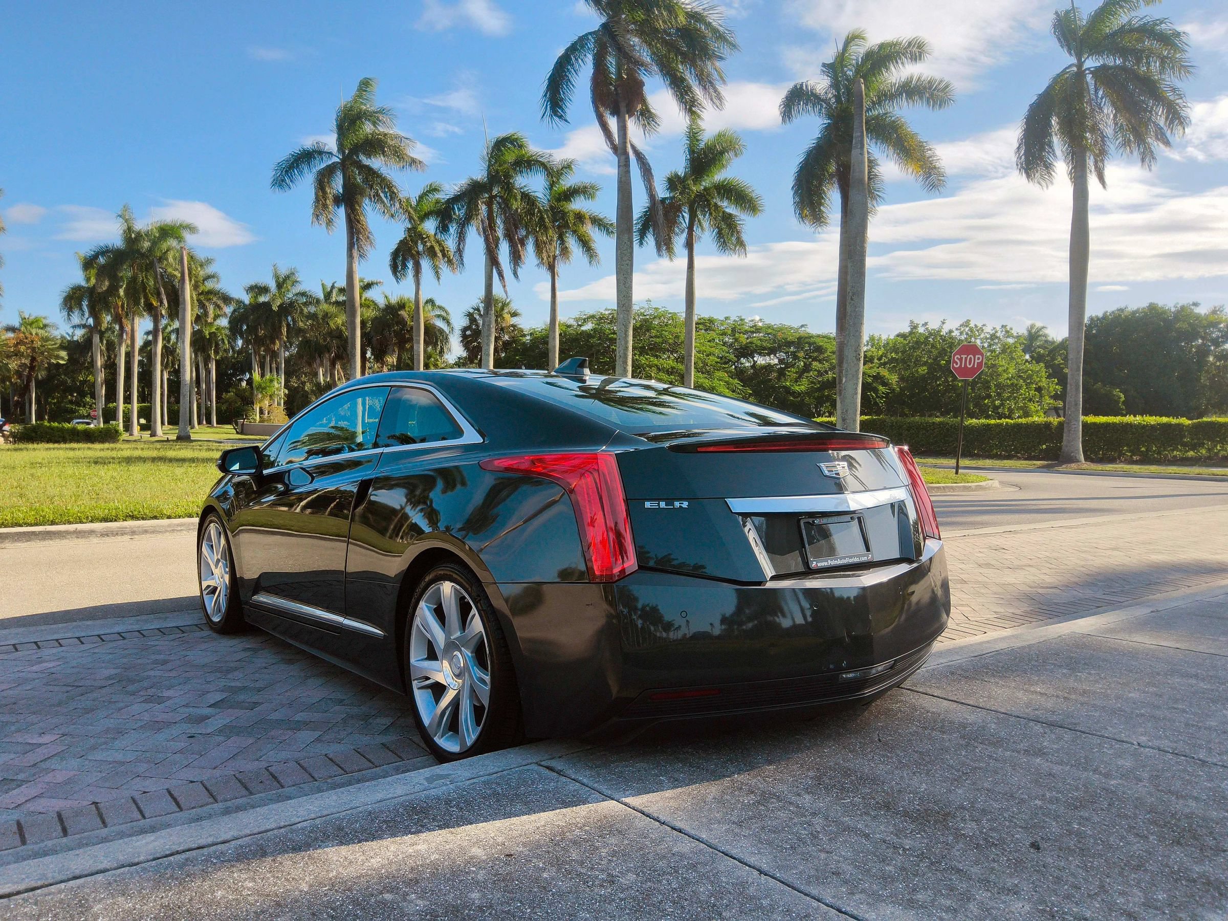 Used 2016 Cadillac ELR FWD image 16