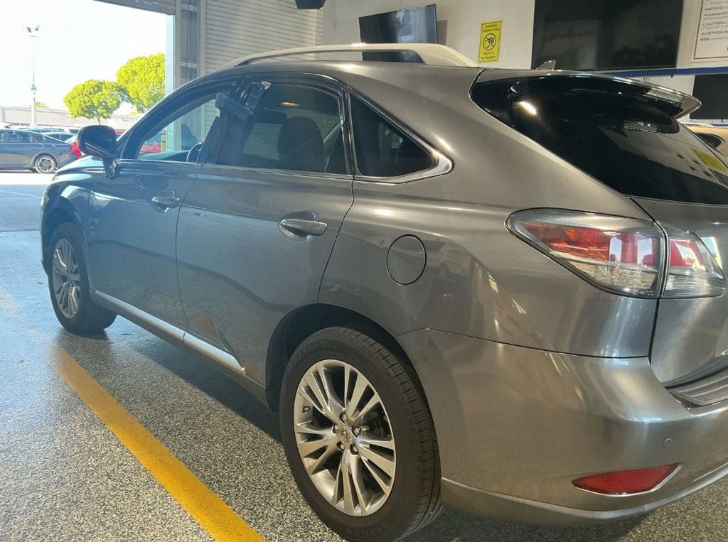 Used 2013 Lexus RX 350 FWD w/ Navigation Pkg image 3