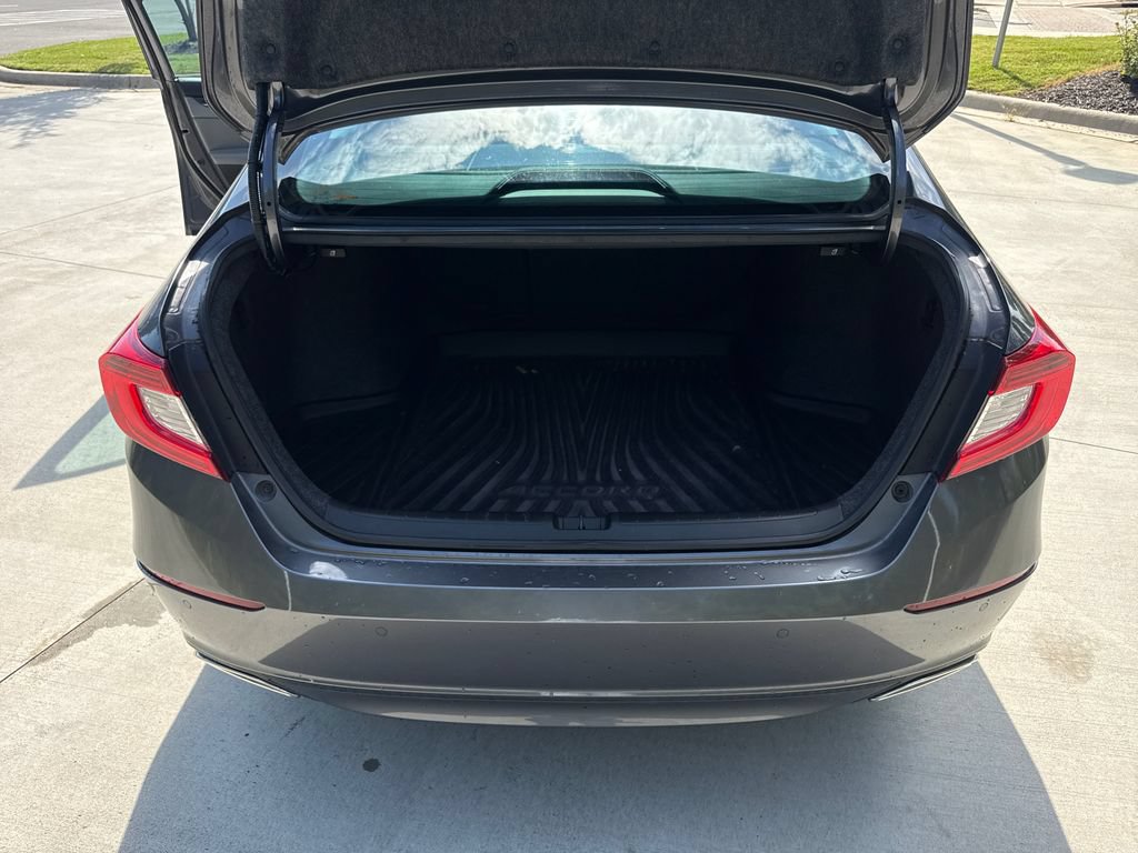 Used 2019 Honda Accord Touring image 32
