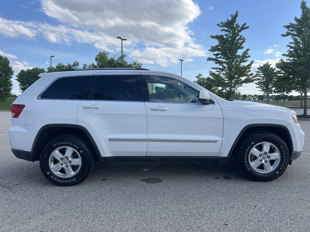 Used 2013 Jeep Grand Cherokee Laredo w/ Laredo E Group AWD/4WD image 6