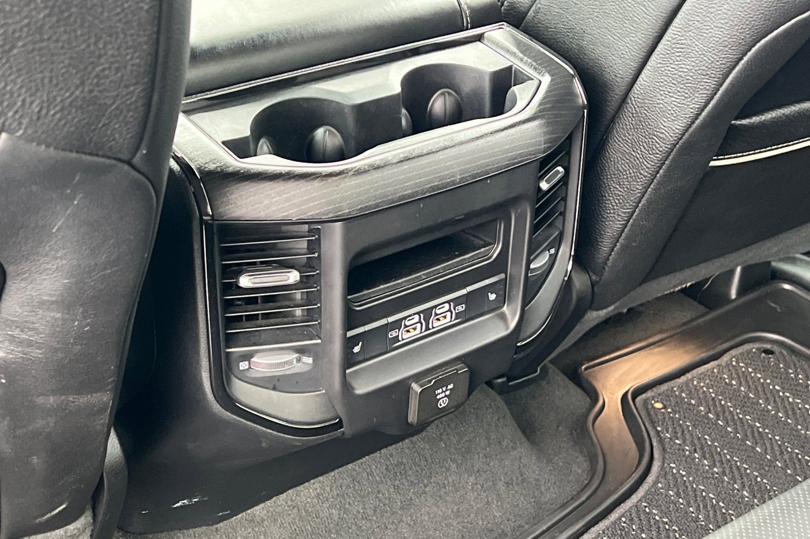 Used 2022 RAM 1500 Limited w/ Night Edition image 38