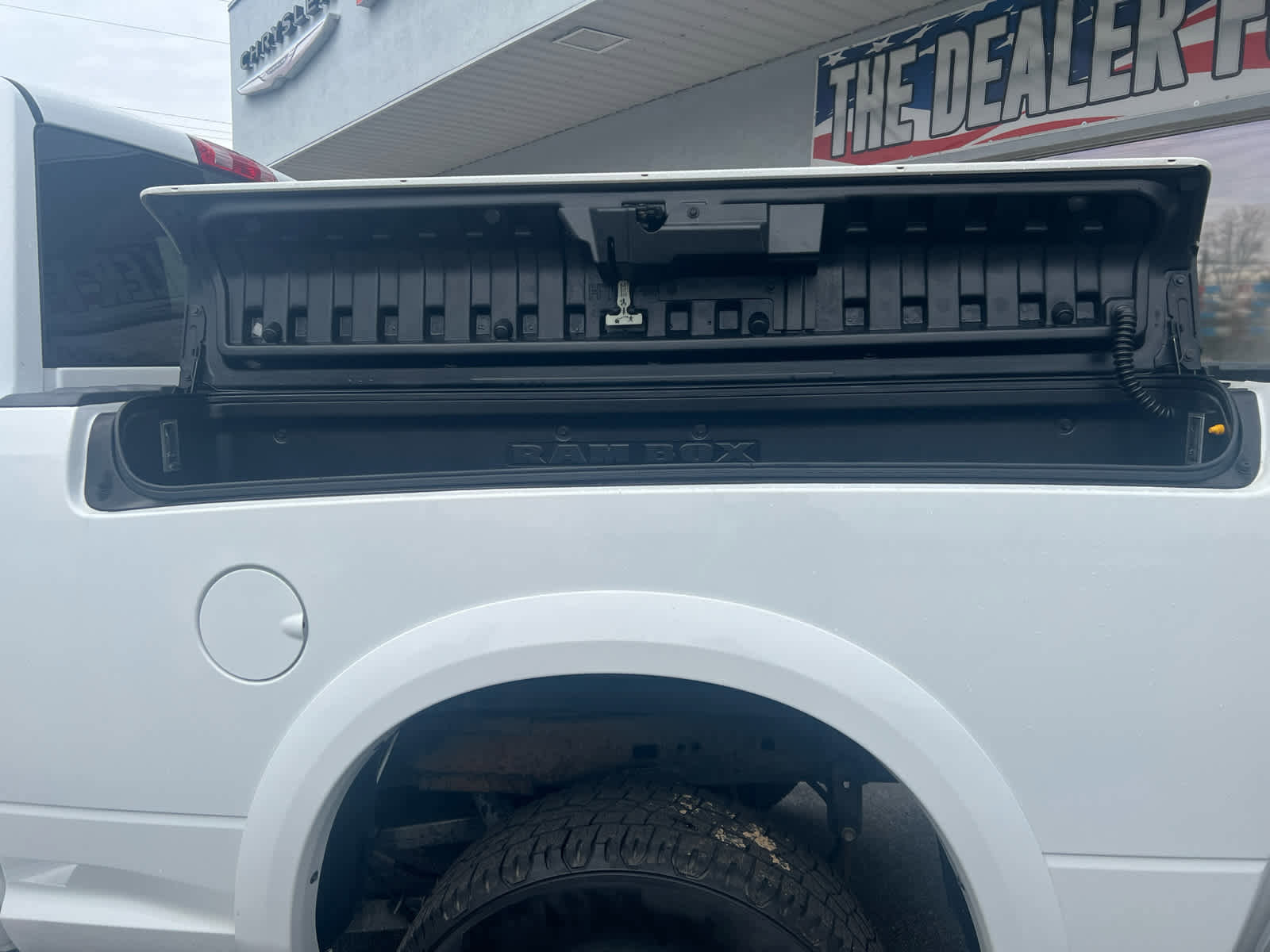 Used 2016 RAM 2500 Laramie w/ Convenience Group image 12