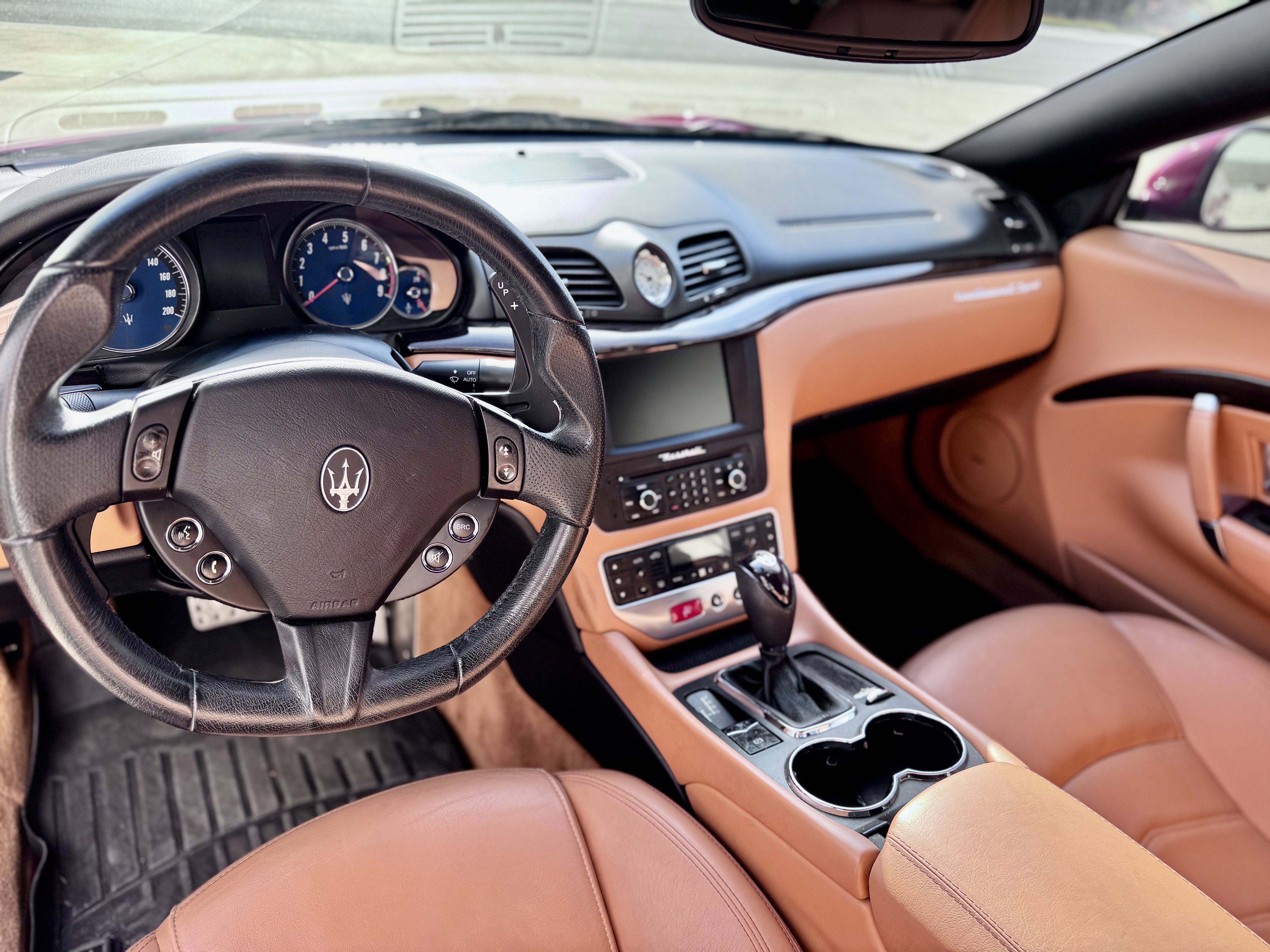 Used 2015 Maserati GranTurismo Sport image 30