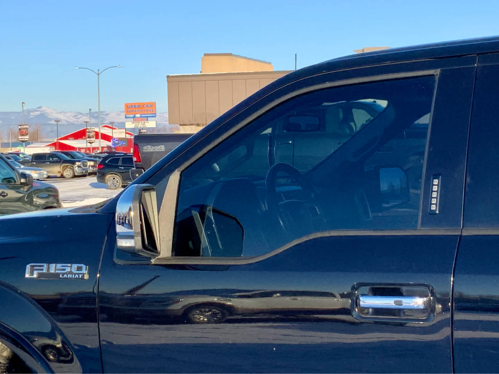 Used 2019 Ford F150 Lariat w/ Equipment Group 502A Luxury image 12