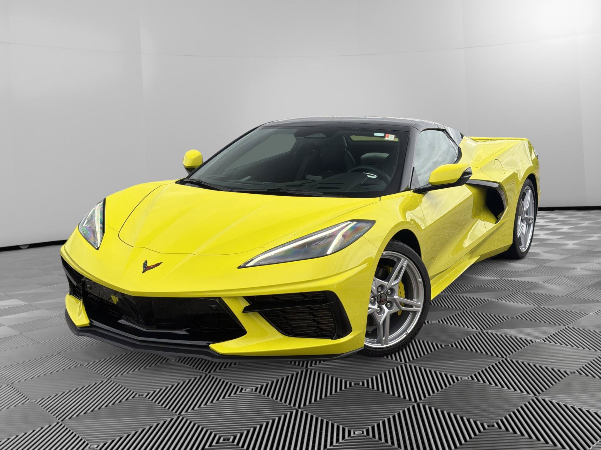 Used 2024 Chevrolet Corvette Stingray Premium Conv w/ 3LT RWD image 2