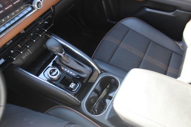 Used 2024 GMC Canyon AT4 w/ Canyon Safety Plus Package image 24