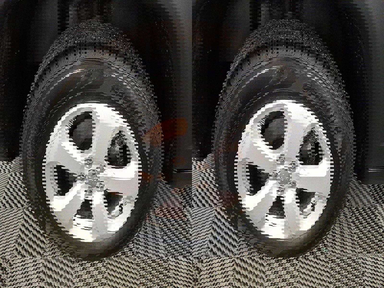 Used 2020 Jeep Compass Latitude w/ Cold Weather Group image 26