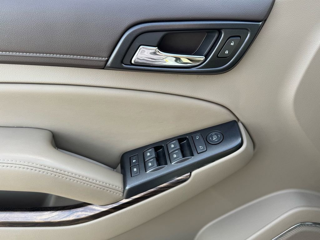 Used 2018 GMC Yukon XL SLE w/ SLE Value Package image 12