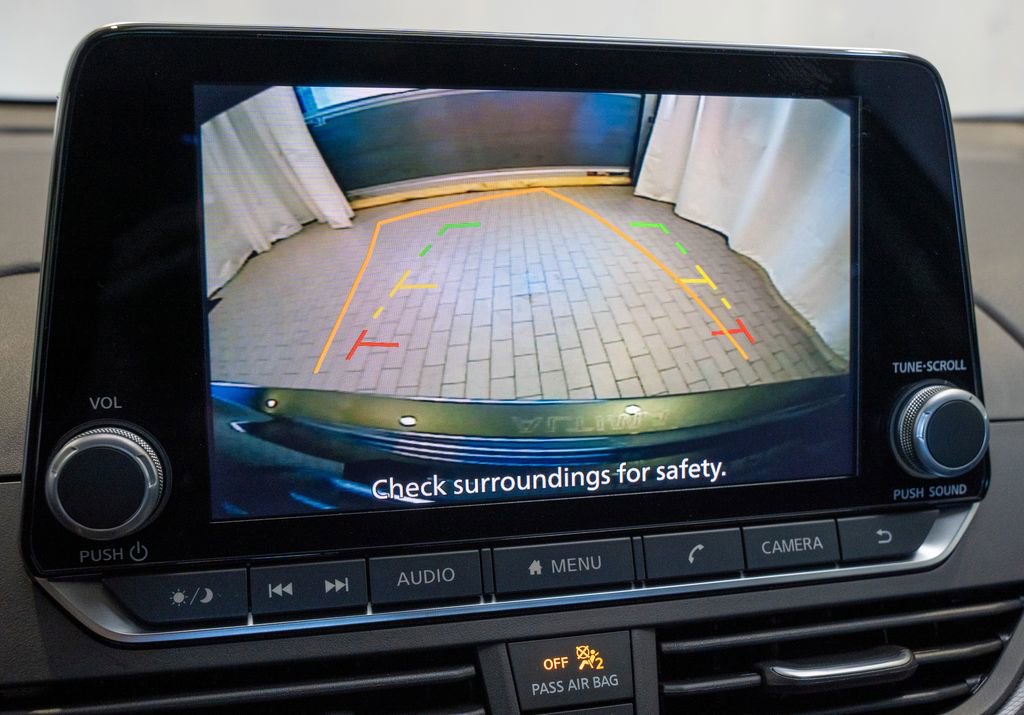 New 2025 Nissan Altima 2.5 SR image 9